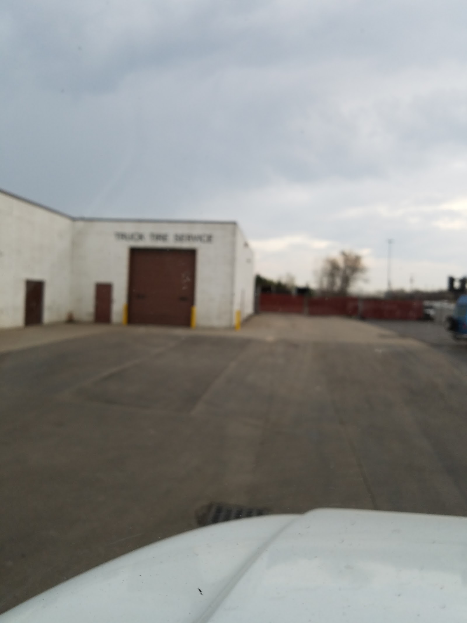 Seng Tire Co in Wixom